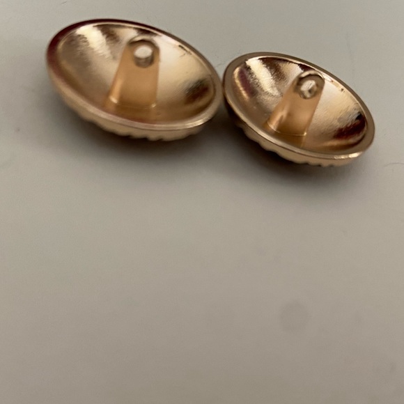 🌻✨Chanel Black Gold Buttons set of 2 - Picture 2 of 2